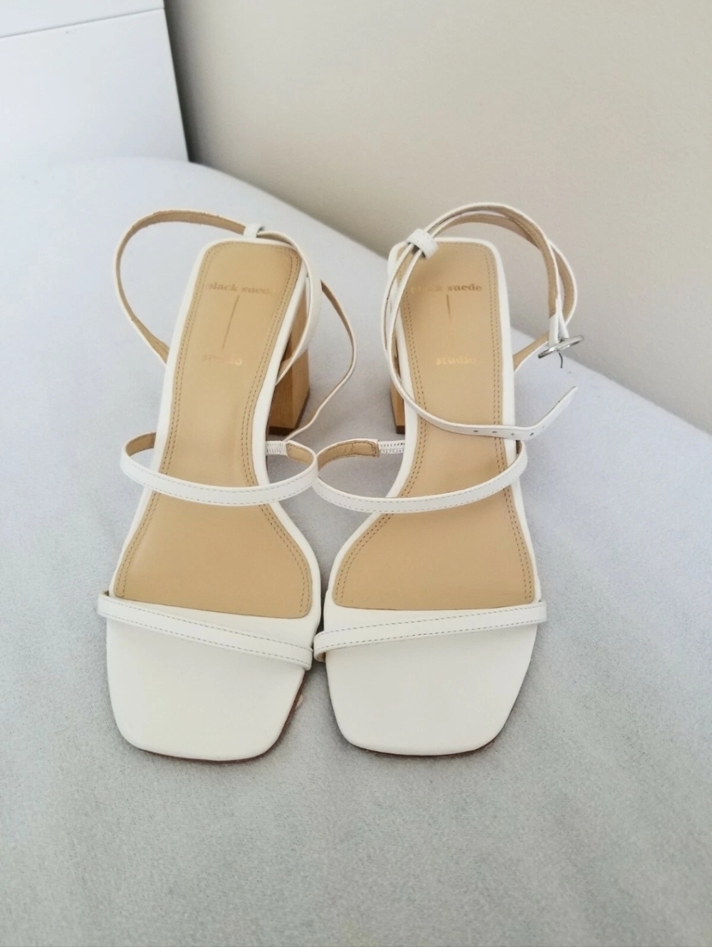 Black Suede Studio Verana Ankle Strap Sandal in White Leather Sz7.5 (retai $350)